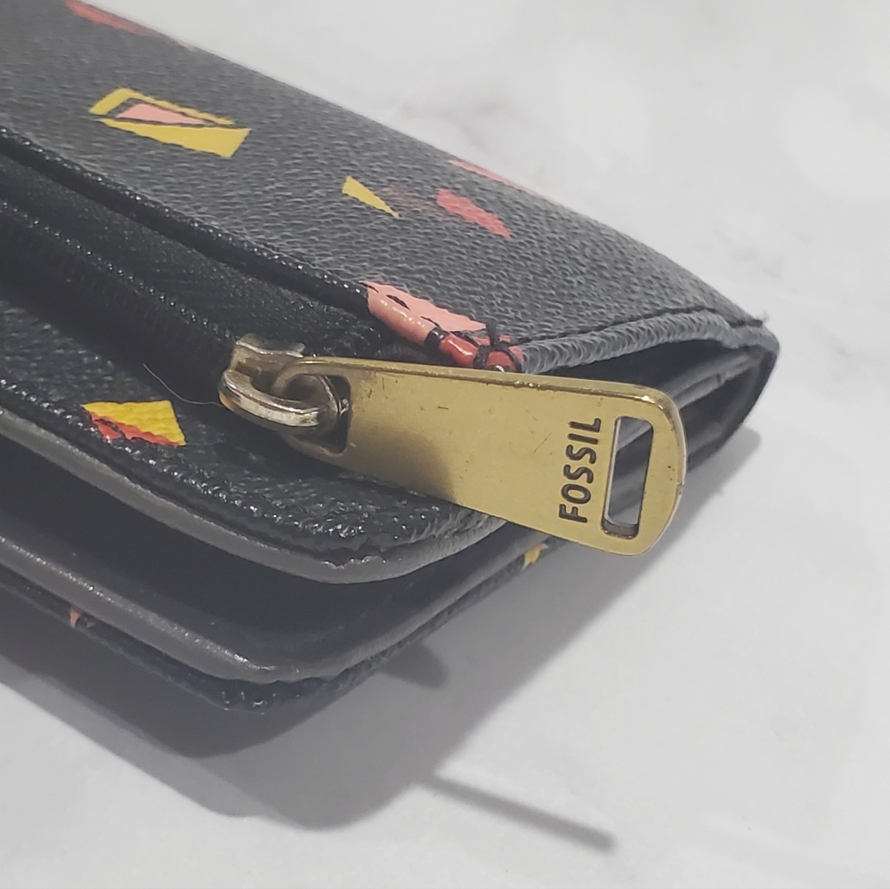 Fossil Black And Pink Triangle Folding Wallet Wit… - image 5